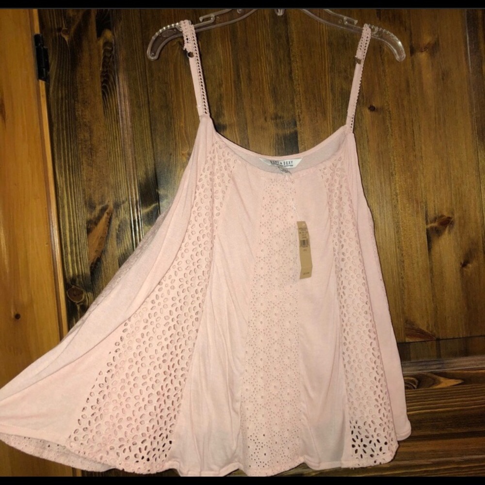 NWOT Pink Soft & Sexy Top from American Eagle